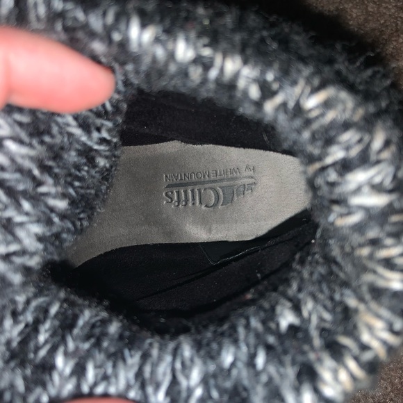 Women’s black ankle boots - Picture 3 of 4